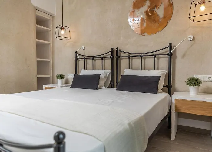 Elizabeth's Dream Place ι Naxos City