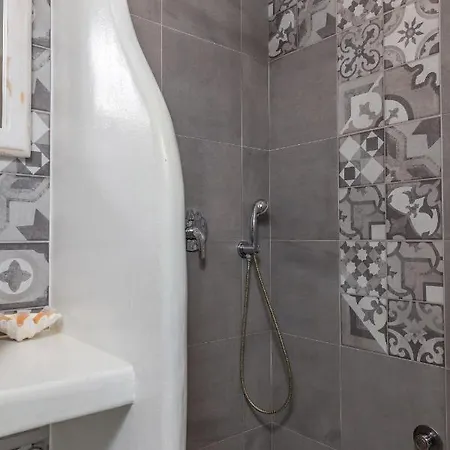 Elizabeth's Dream Place ι